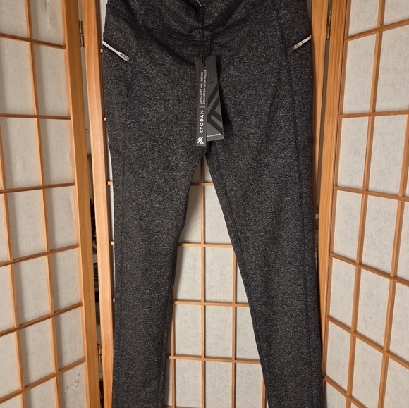 NWT WOMENS REEBOOK ACTIVE SLIM MOISTURE WICK BLACK POLYESTER HOODIE SIZE SMALL - Picture 7 of 8